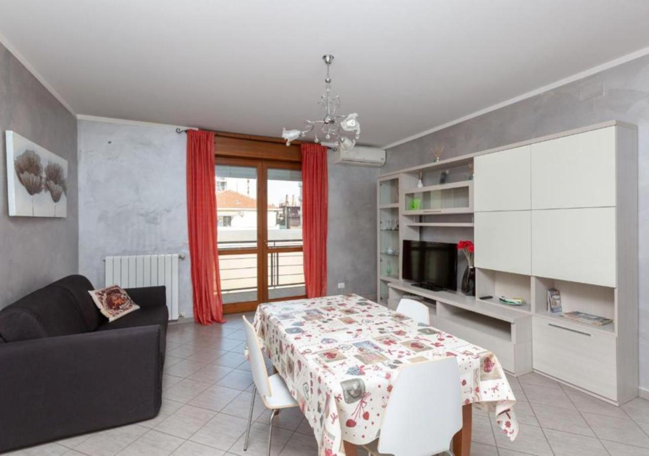 Comfy Cozy Apartment Close To Metro Turim Exterior foto